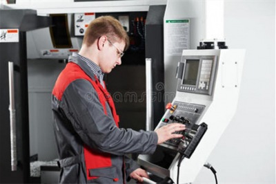 怎樣買(mǎi)到適合自己的數(shù)控雕銑機(jī)