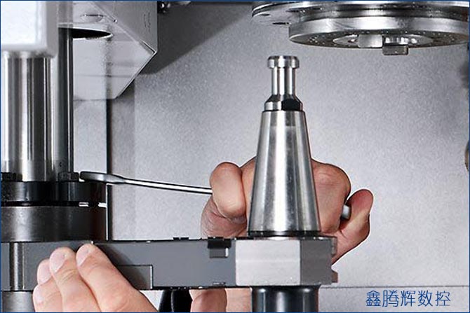 精雕機